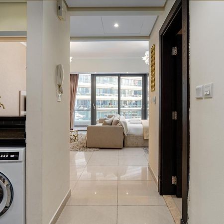 Silverene Towers - Home Of Choice Dubai Exterior photo