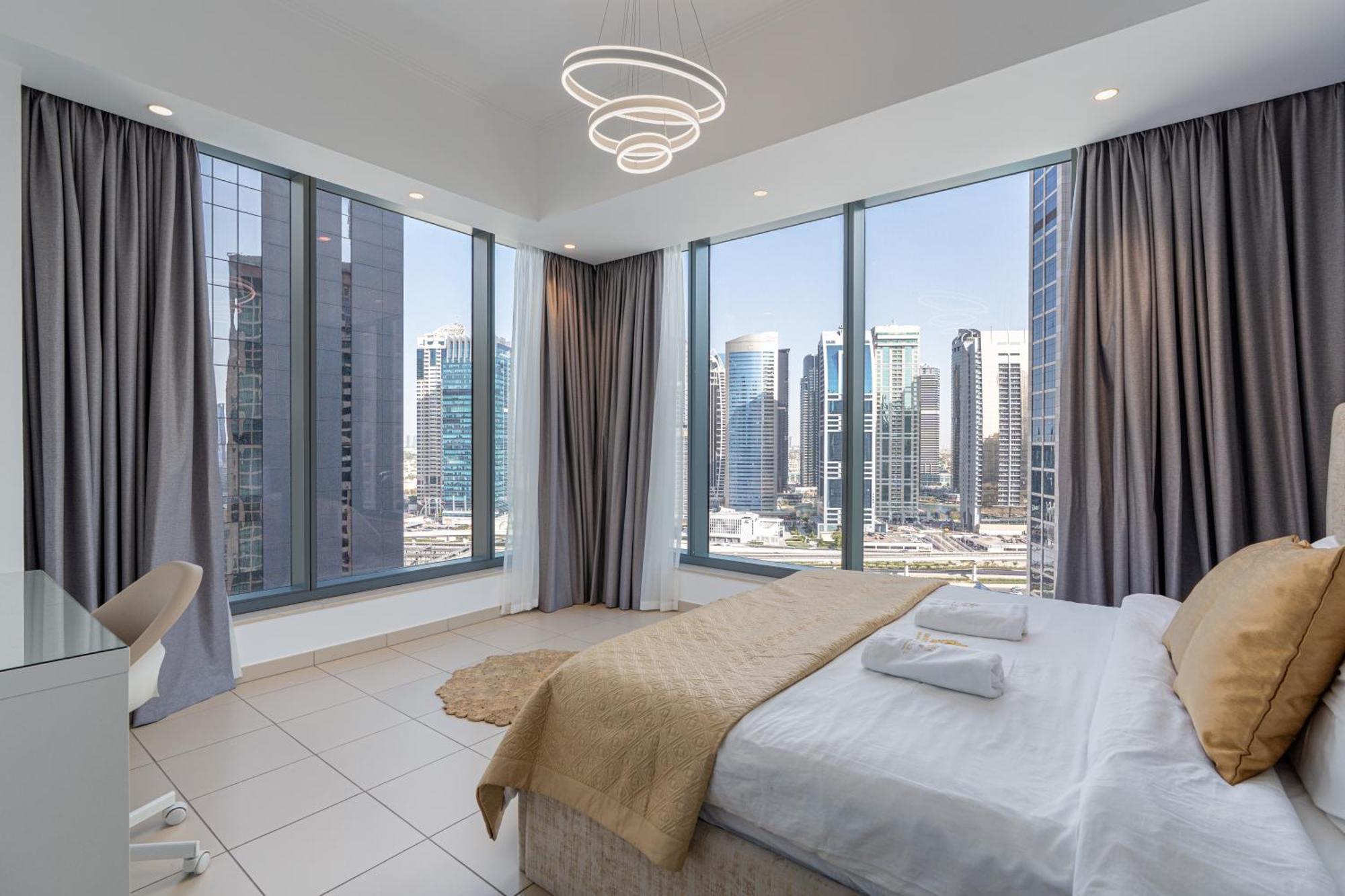 Silverene Towers - Home Of Choice Dubai Exterior photo