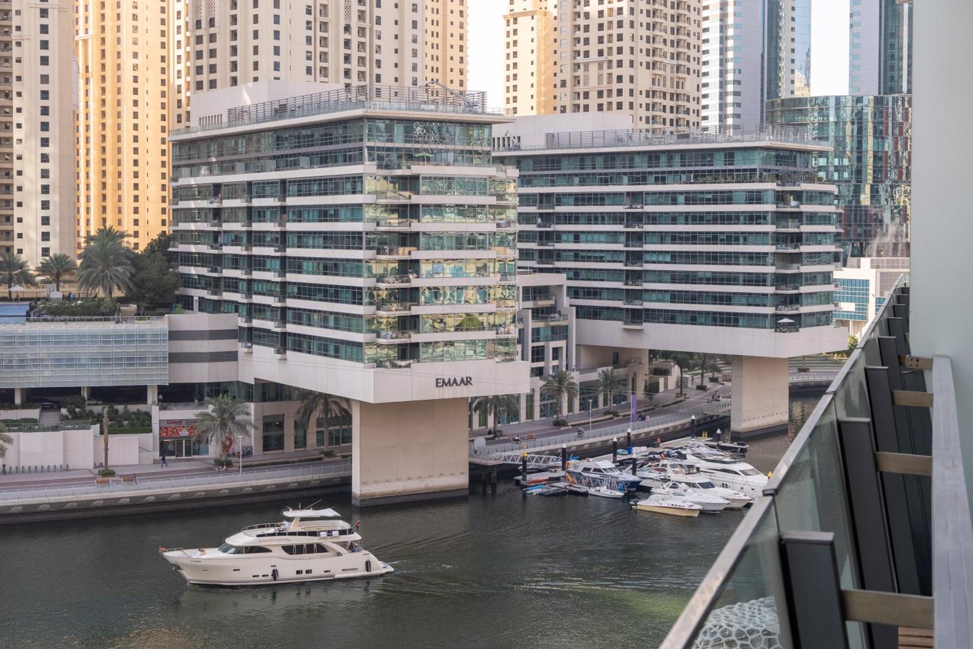 Silverene Towers - Home Of Choice Dubai Exterior photo