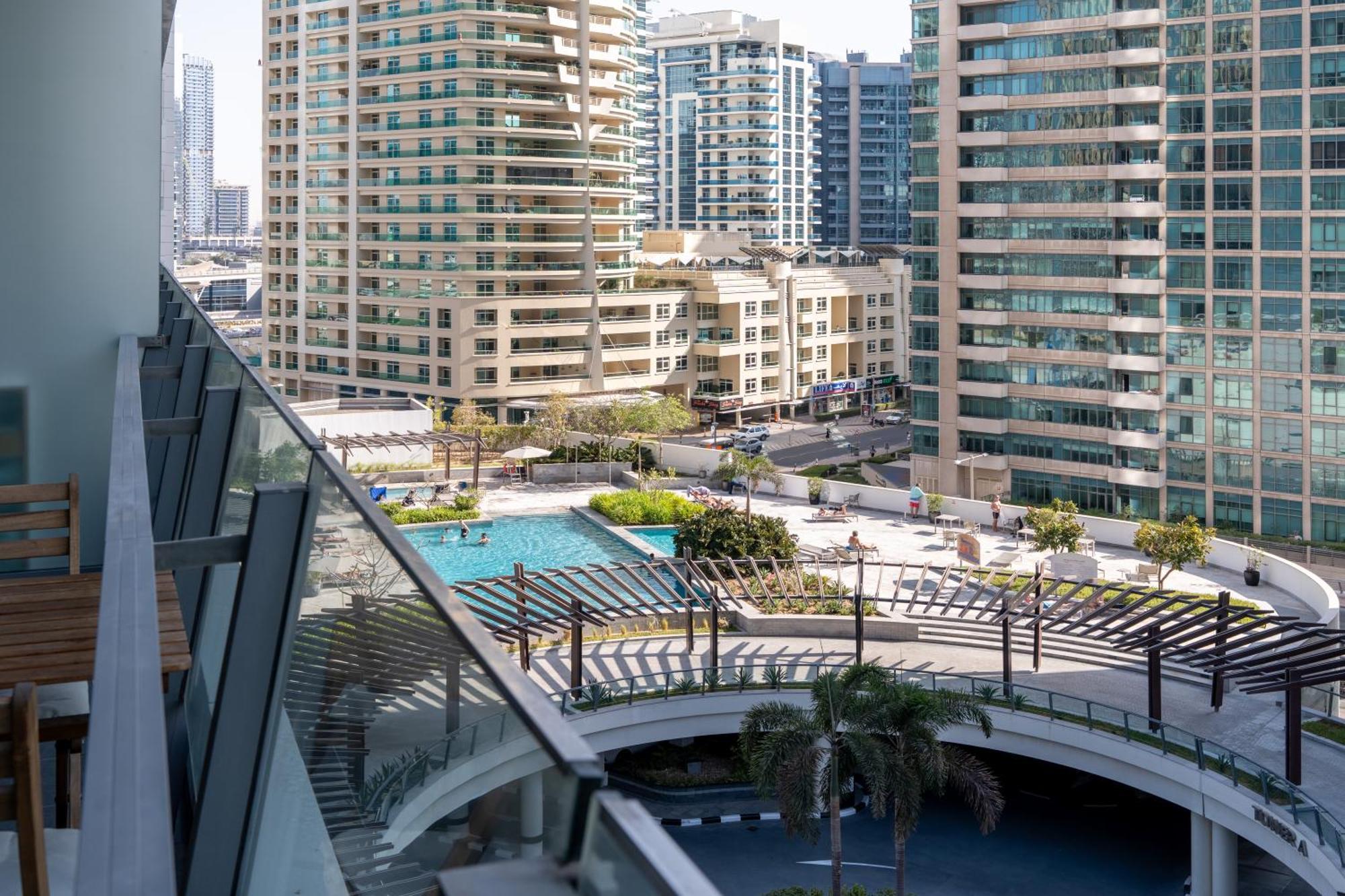 Silverene Towers - Home Of Choice Dubai Exterior photo