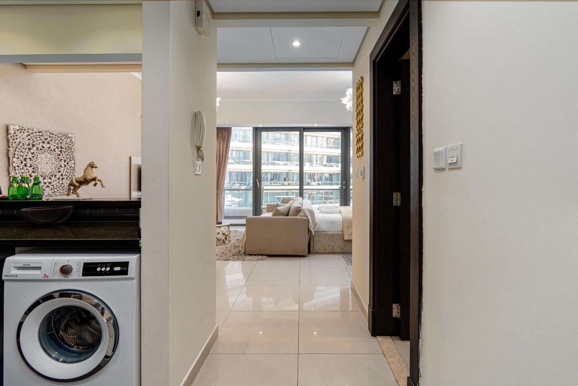 Silverene Towers - Home Of Choice Dubai Exterior photo