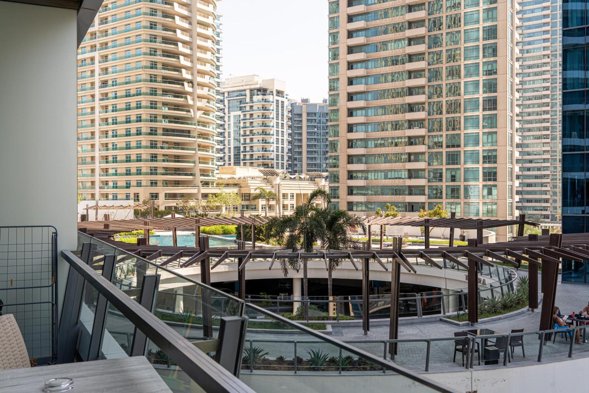 Silverene Towers - Home Of Choice Dubai Exterior photo
