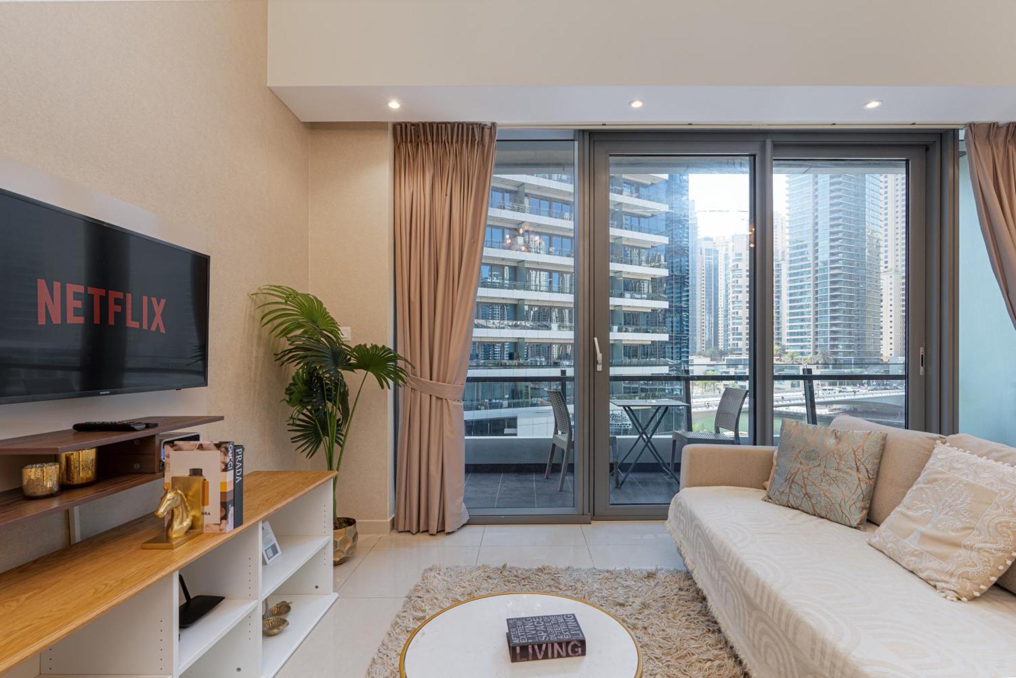 Silverene Towers - Home Of Choice Dubai Exterior photo